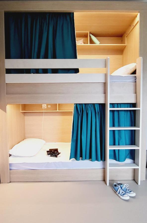 L'Etape Du Mont, Family Hostel Понторсон Экстерьер фото
